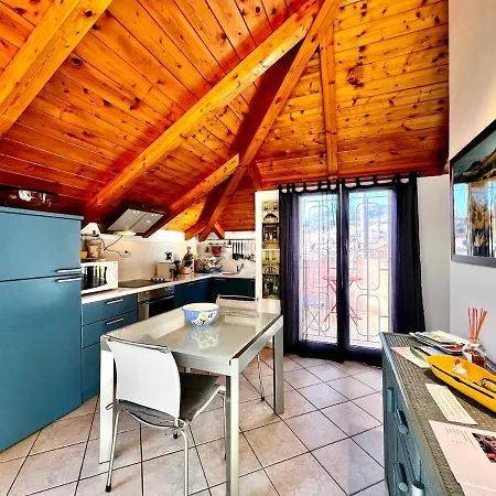 Apartman La Mansarda Al Mare Tra Cielo E Onde *